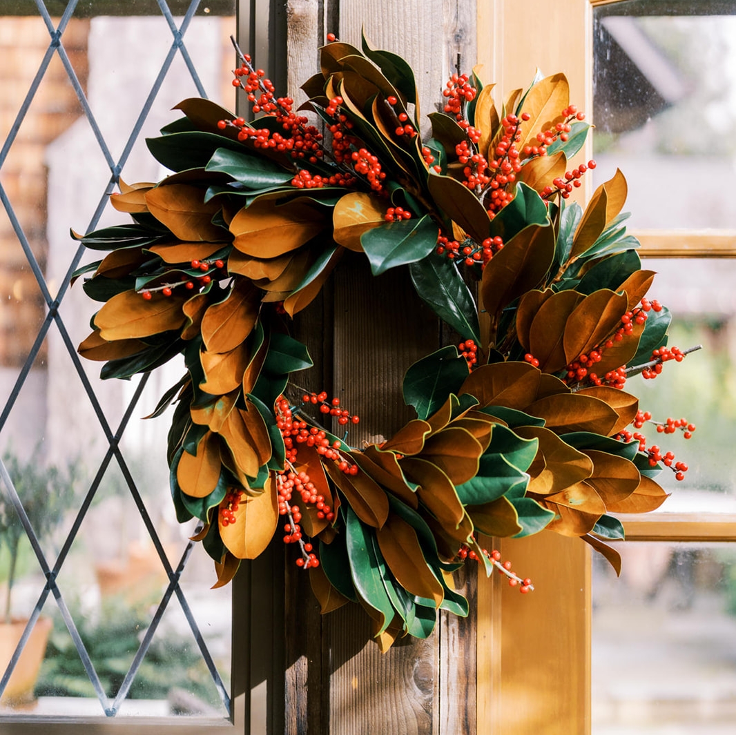 Wreaths & Holiday Centerpieces