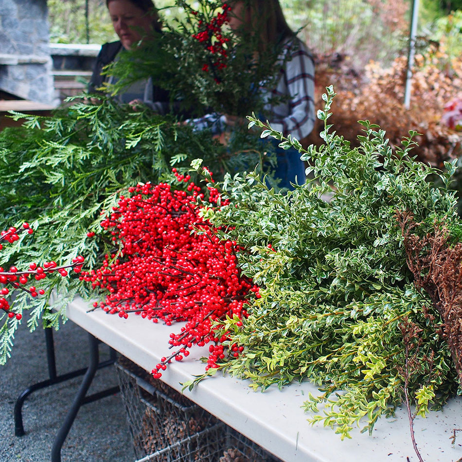 Wreaths & Holiday Centerpieces
